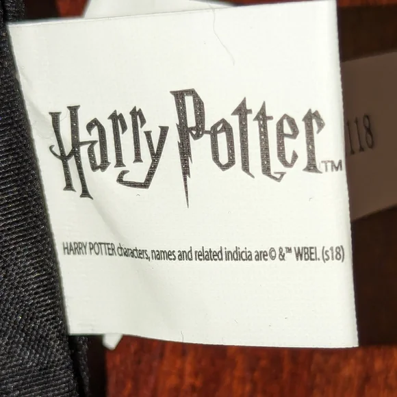 Loungefly Harry Potter Gryffindor cross body bag - Picture 10 of 11